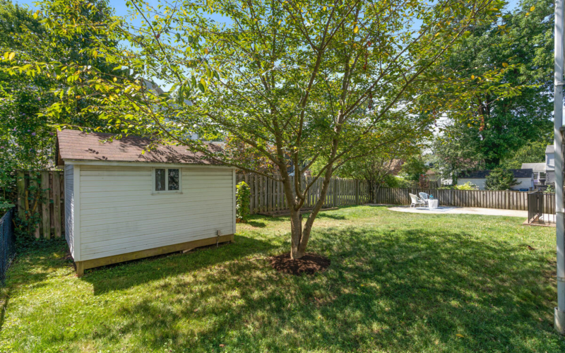 2102 Luzerne Ave-047-049-Exterior-MLS_Size