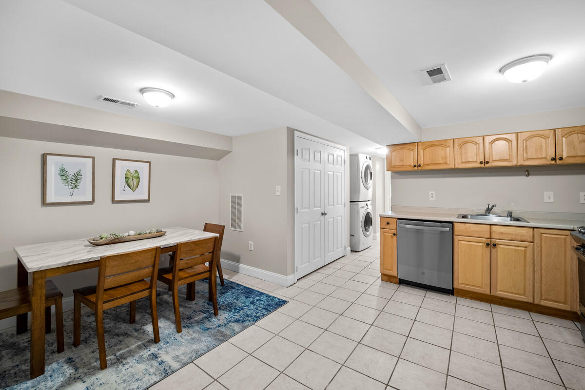 4025 13th St NW-039-033-Interior-MLS_Size