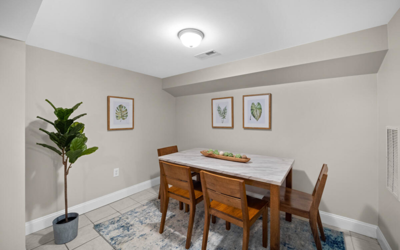 4025 13th St NW-044-038-Interior-MLS_Size